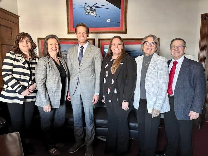 Katelyn Simpson, IPA Labs’ Director of Laboratory Services (third from the right) and other ACIL Environmental Science Testing Laboratory representatives meet with Rep. Richard McCormick (R-GA) as part of the ACIL Policies and Practices Conference.